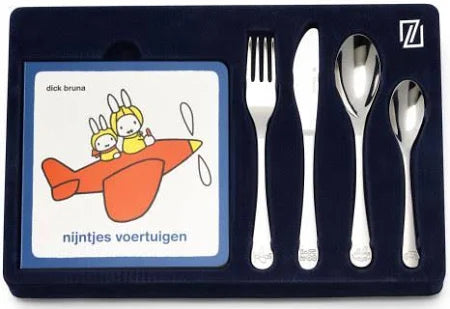 Bestekset Nijntje voertuigen 4 delig + boekje