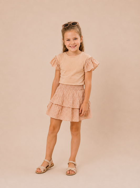 Funkle T-shirt Warm Taupe – Met Broderie Details – High-End Kids Fashion